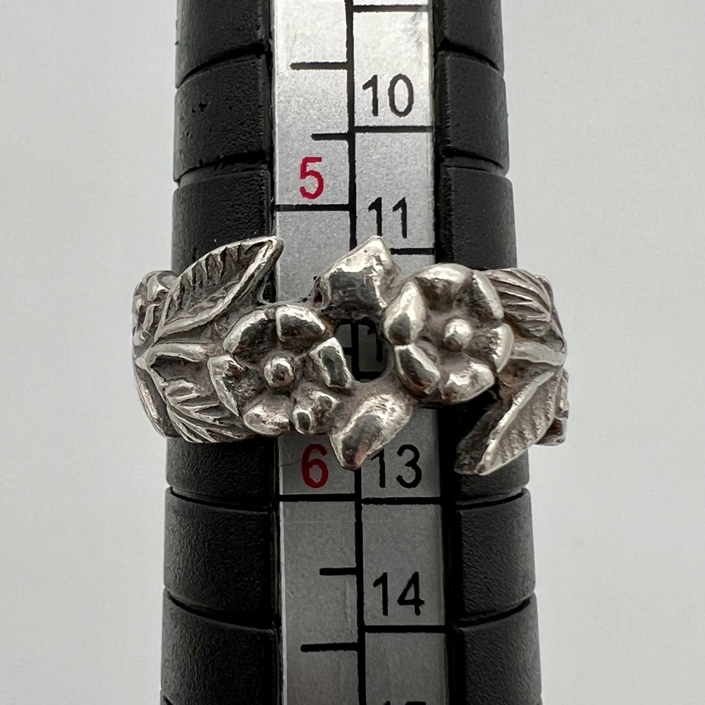 Floral 925 Sterling Silver Ring - Sz 5.75 - Picture 6 of 7